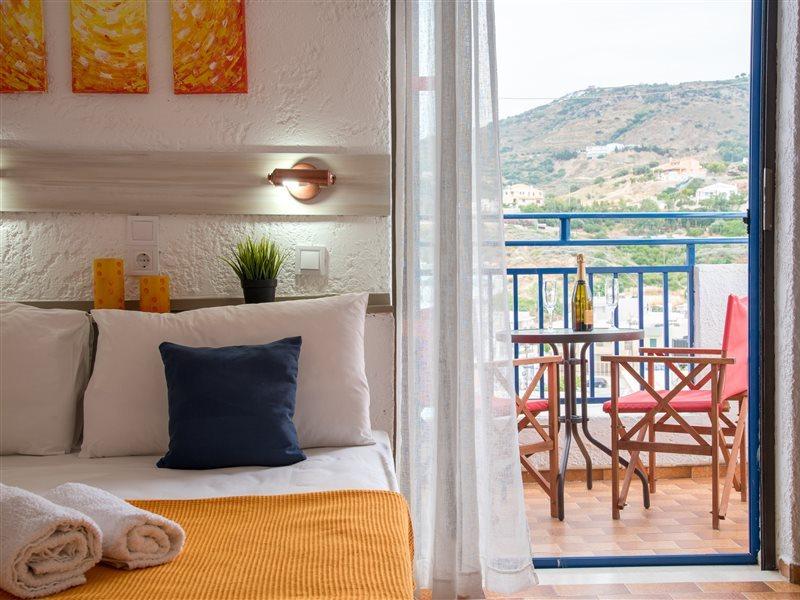 Amazona Aparthotel Agia Pelagia  Buitenkant foto