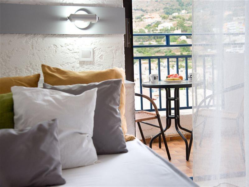 Amazona Aparthotel Agia Pelagia  Buitenkant foto