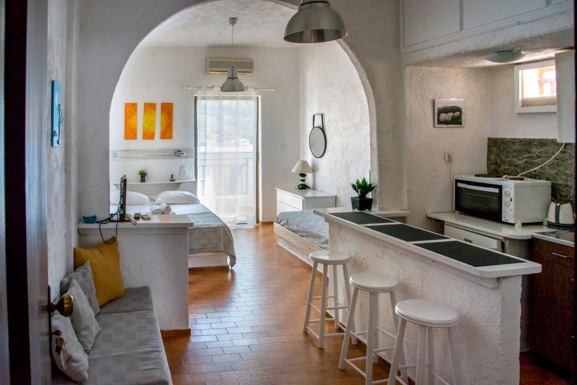 Amazona Aparthotel Agia Pelagia  Buitenkant foto