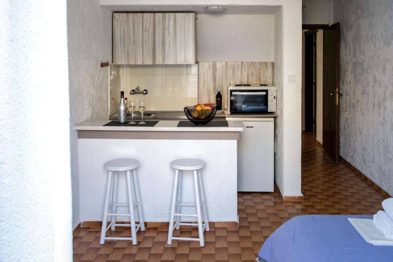 Amazona Aparthotel Agia Pelagia  Buitenkant foto